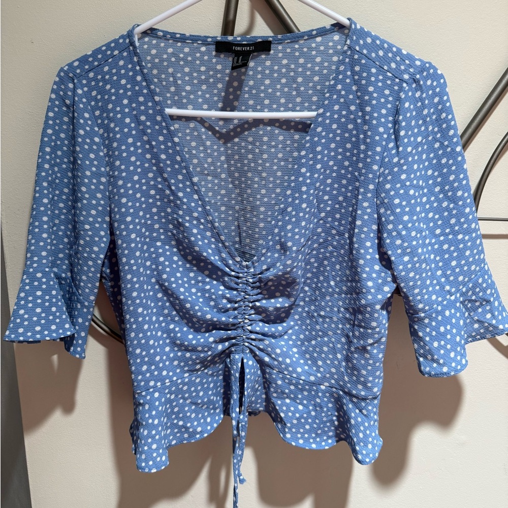 Forever 21 Blue Polka Dot Ruched Front Cropped Women's Top, Size M